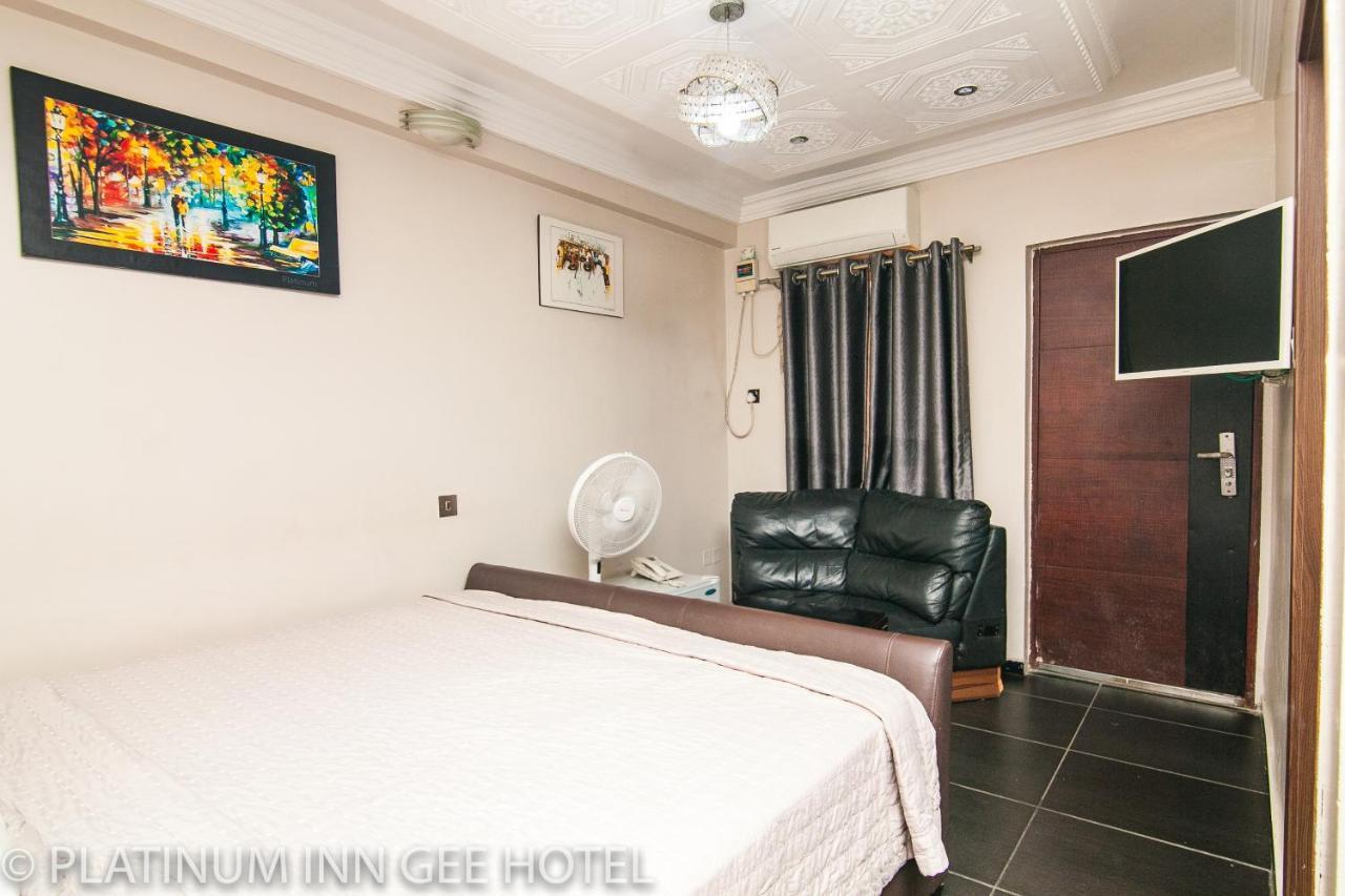 Platinum Inn Gee Hotel Suru Lere Extérieur photo