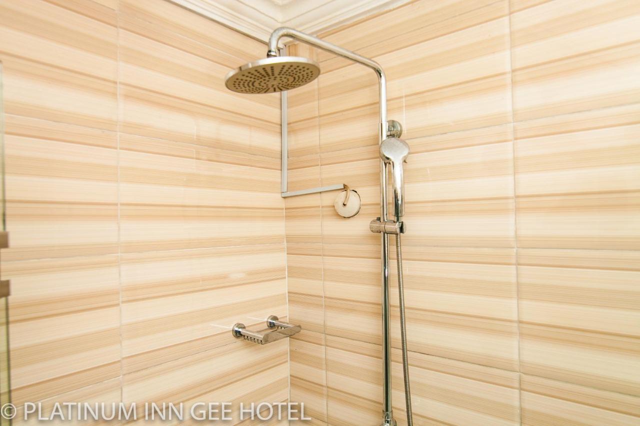 Platinum Inn Gee Hotel Suru Lere Extérieur photo