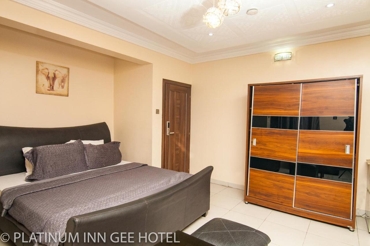 Platinum Inn Gee Hotel Suru Lere Extérieur photo