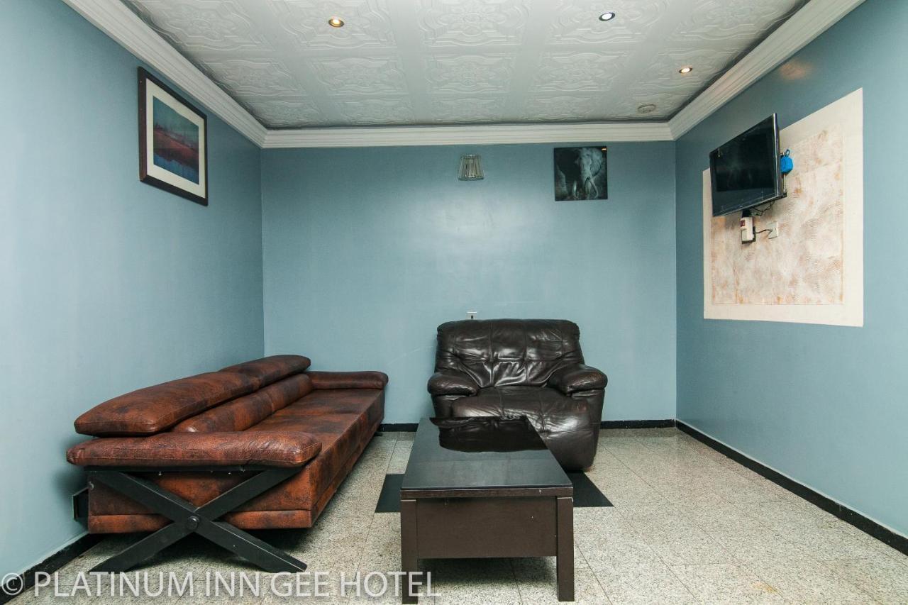 Platinum Inn Gee Hotel Suru Lere Extérieur photo