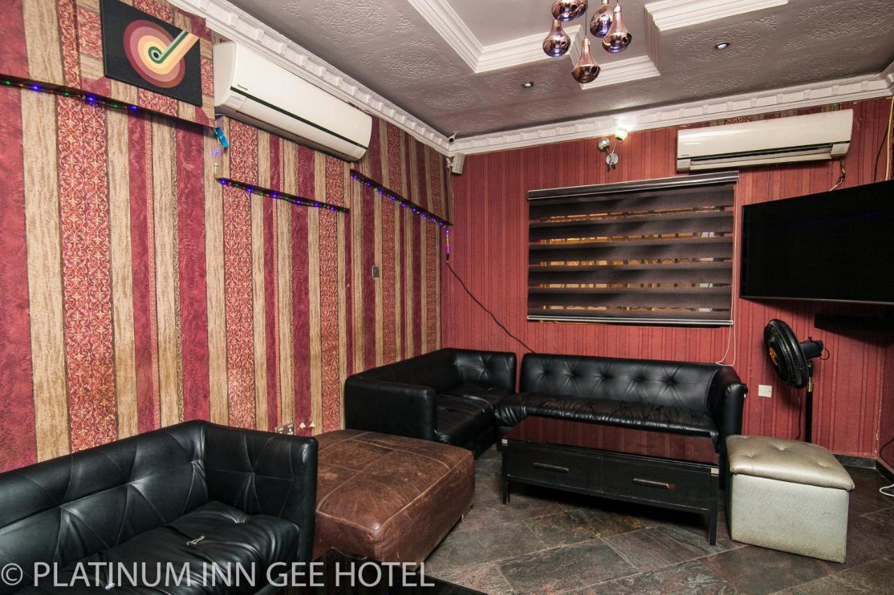 Platinum Inn Gee Hotel Suru Lere Extérieur photo