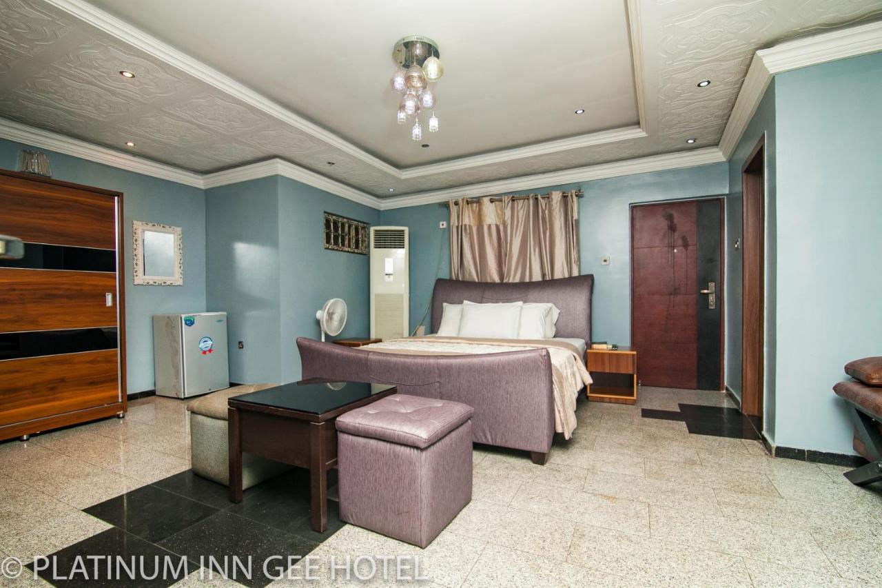 Platinum Inn Gee Hotel Suru Lere Extérieur photo