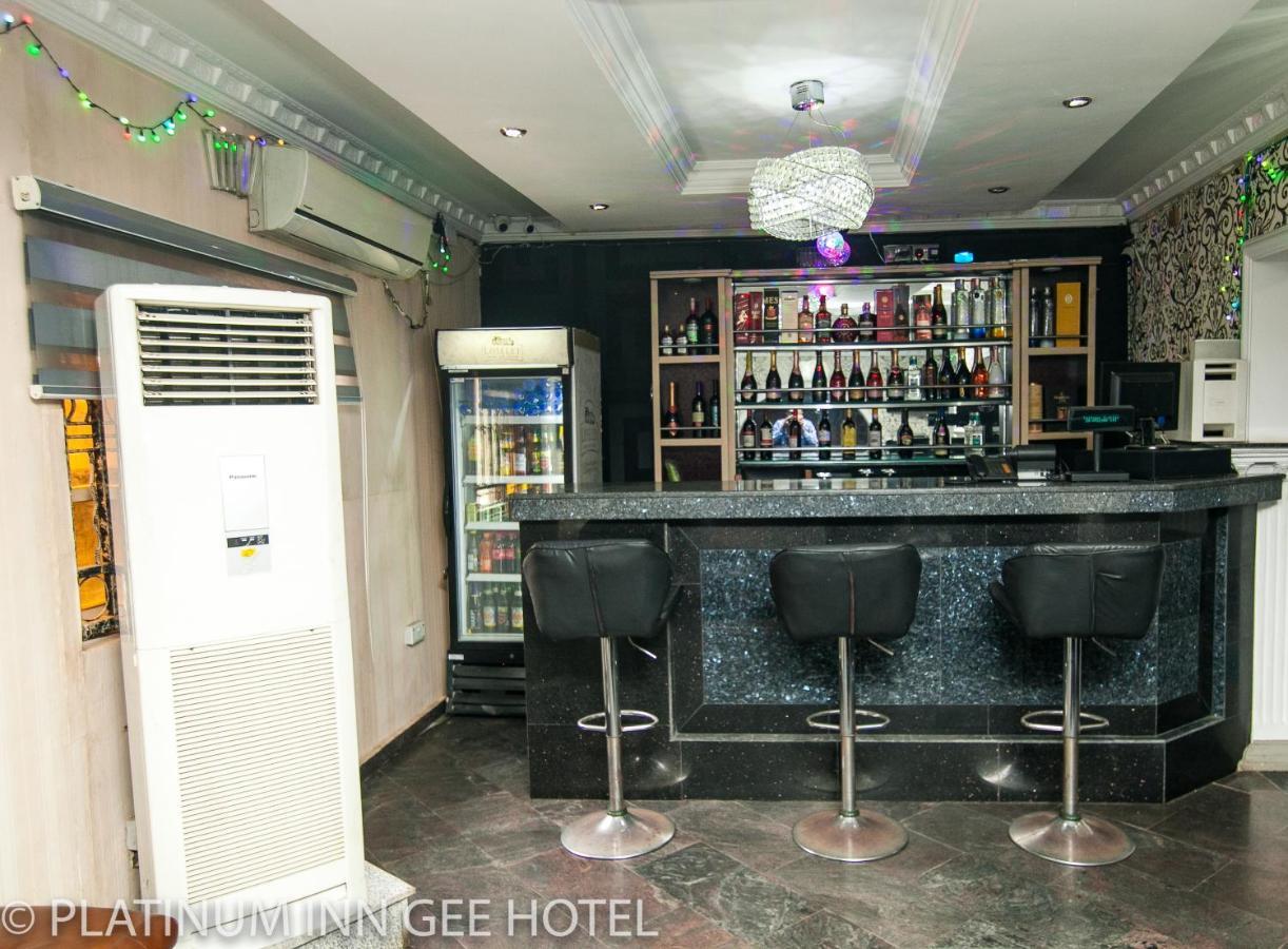 Platinum Inn Gee Hotel Suru Lere Extérieur photo